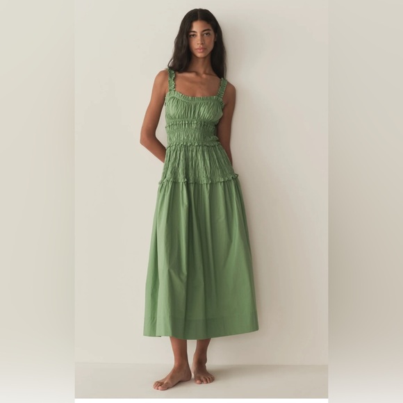 Doen Dresses & Skirts - Doen Marianne Dress- size XL Color: English Ivy, New with Tags.
